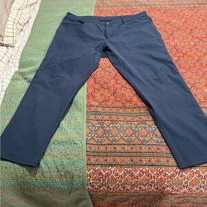 Lululemon Men's Pants 44 X 30 Dark Blue